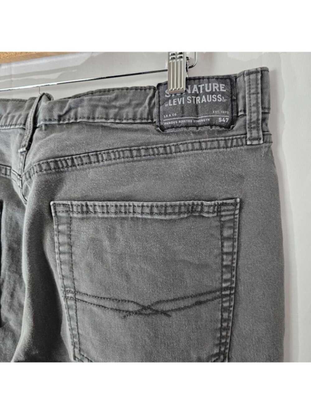 Signature by Levi's Jeans Mens Tag 36x32 Act 36x30 Regular Taper Denim Stretch - Picture 11 of 12
